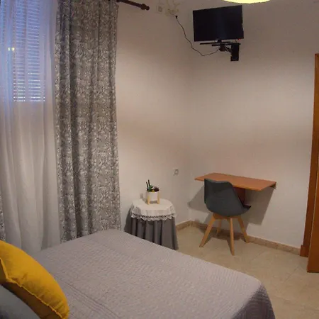 La Parada 3* بورنوس